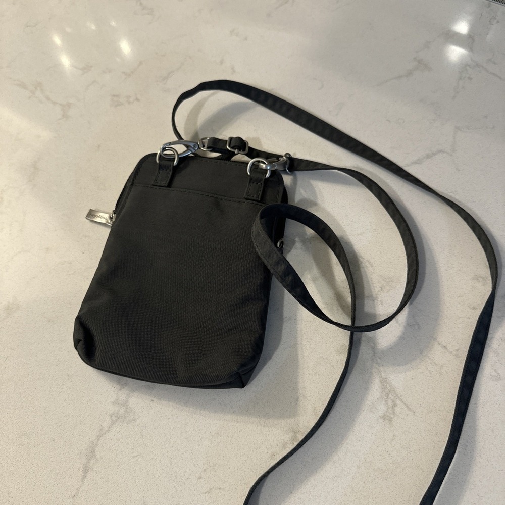 Baggallini RFID Bryant Crossbody Bag - Dark Gray Nylon Stylish RFID - Picture 7 of 8